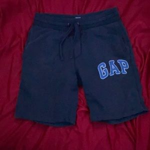 Gap dark grey shorts
